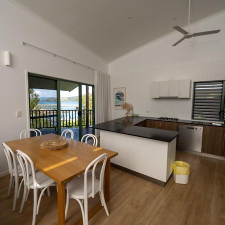Casuarina Cove Apartments Hamilton Island Bagian luar foto