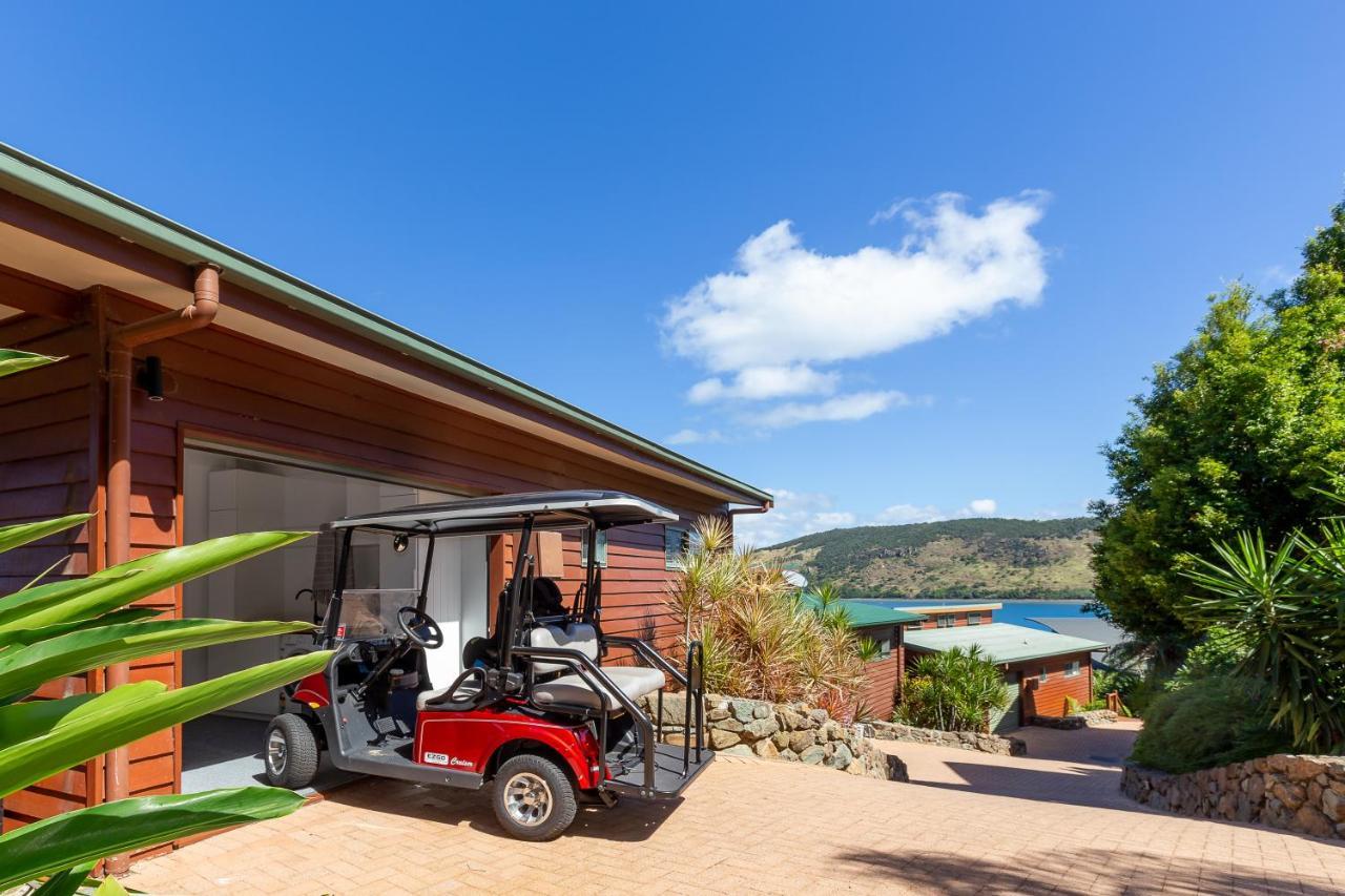 Casuarina Cove Apartments Hamilton Island Bagian luar foto