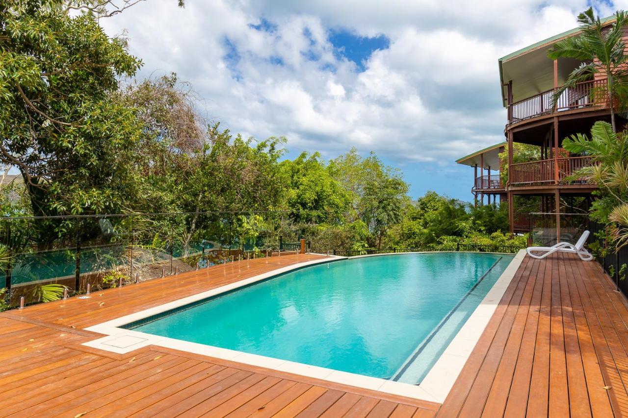 Casuarina Cove Apartments Hamilton Island Bagian luar foto