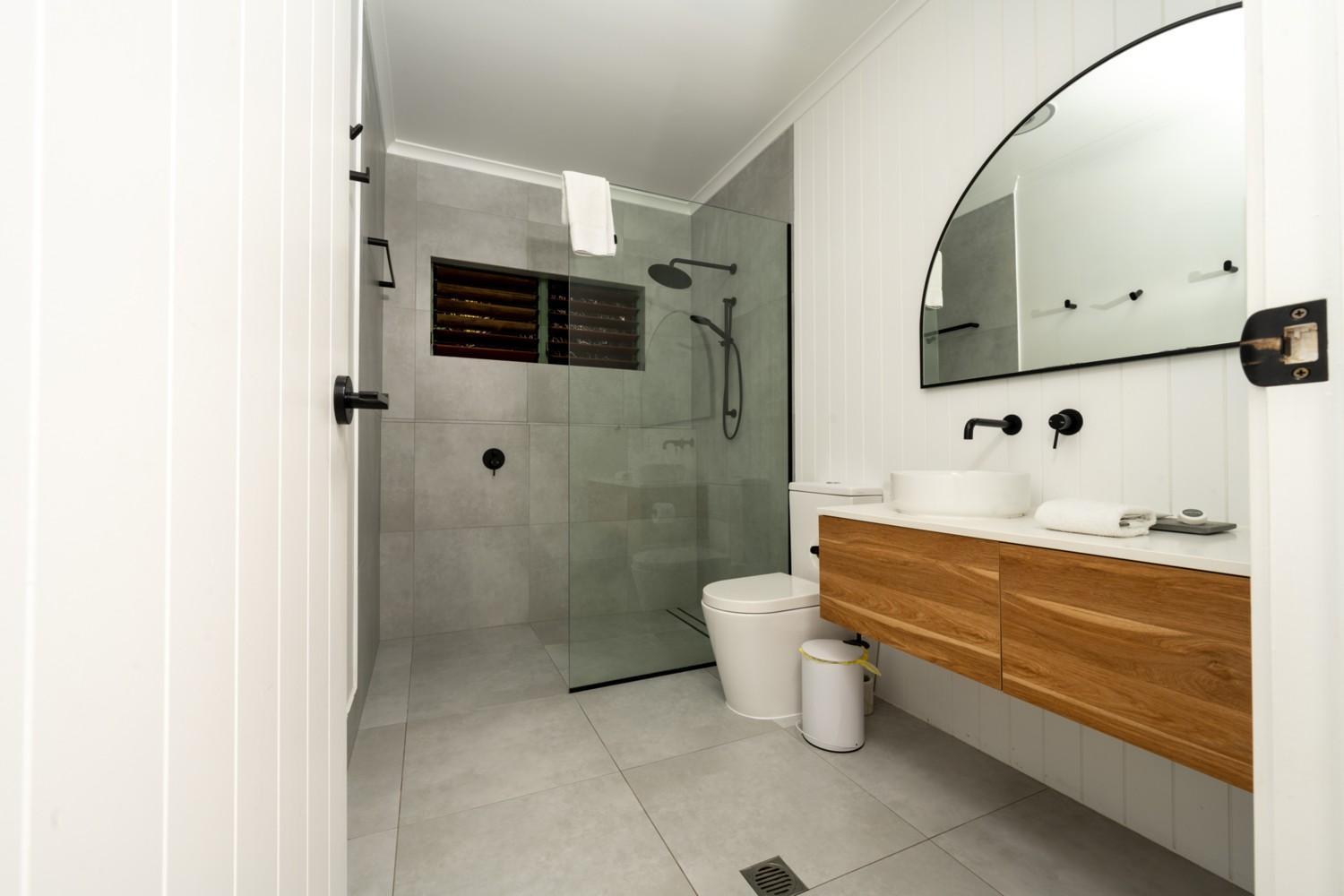 Casuarina Cove Apartments Hamilton Island Bagian luar foto