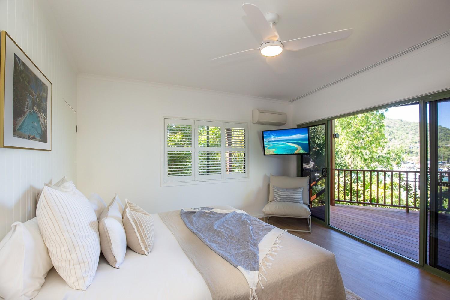 Casuarina Cove Apartments Hamilton Island Bagian luar foto