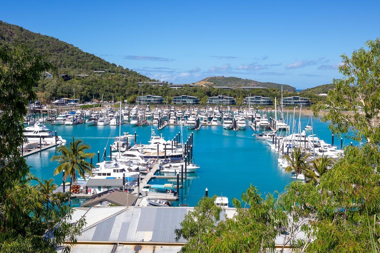 Casuarina Cove Apartments Hamilton Island Bagian luar foto
