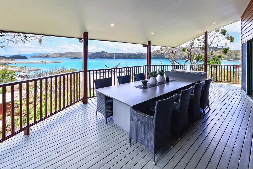 Casuarina Cove Apartments Hamilton Island Bagian luar foto